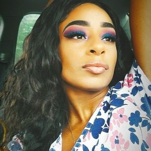 Meet your Posher, Teaira